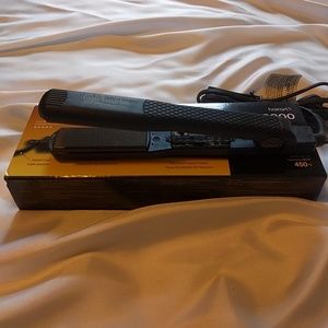 Hairart H3000 Professional Flat Iron 1 3/8 inch